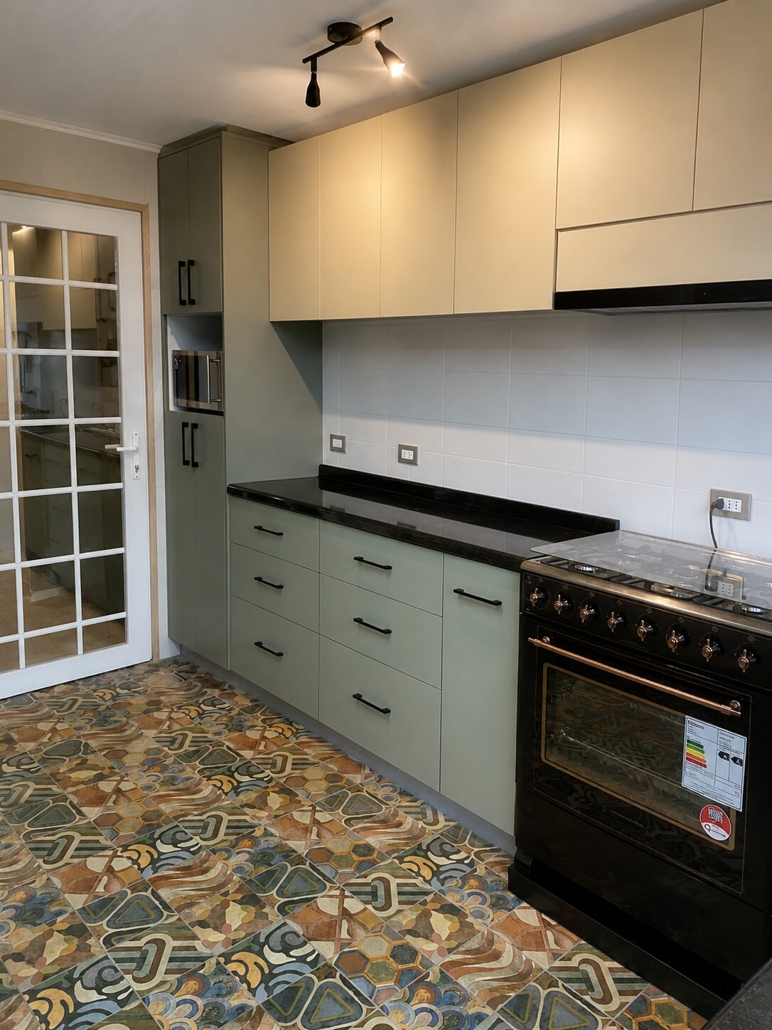 Cocina en verde Ébano Muebles